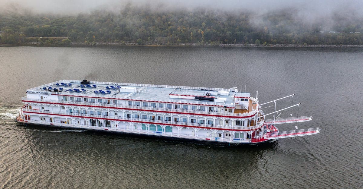 Cover Image for Explore the Scenic Mississippi River: Affordable Cruise Packages for Seniors
